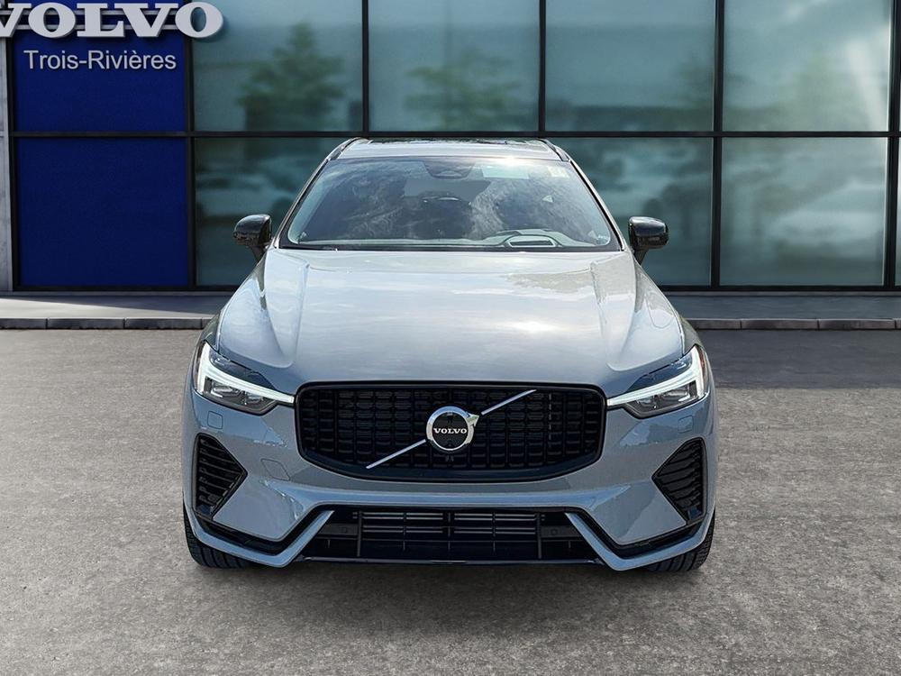 Volvo XC60 hybride branchable XC60 Plug-In Hybrid T8 AWD Ultra Dark Theme 2025 à vendre à Trois-Rivières - 2