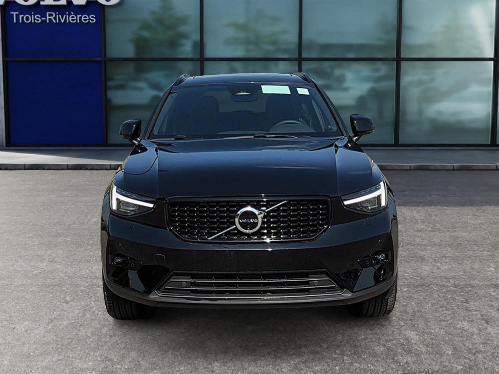 Volvo XC40 B5 AWD Ultimate Dark Theme 2024 à vendre à Trois-Rivières - 2