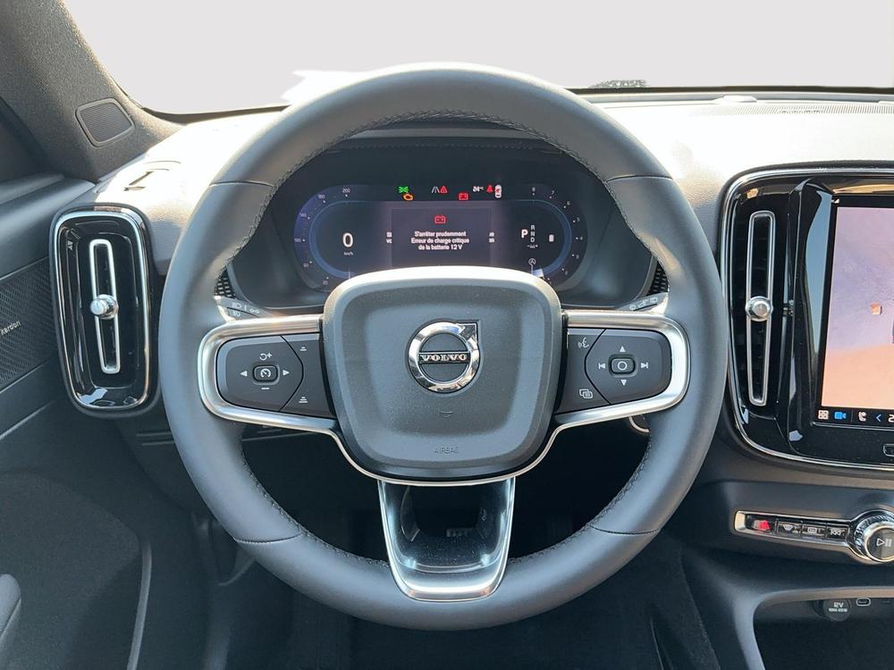 Volvo XC40 B5 AWD Ultimate Dark Theme 2024 à vendre à Trois-Rivières - 15