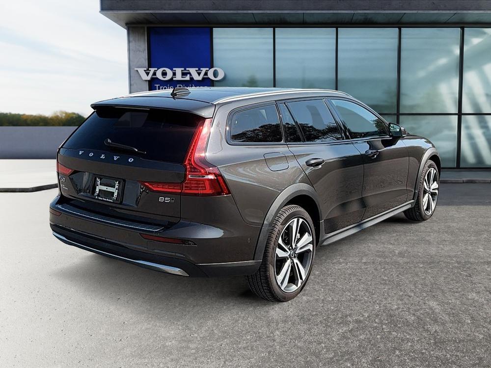 Volvo V60 Cross Country B5 AWD Plus 2024 à vendre à Trois-Rivières - 5