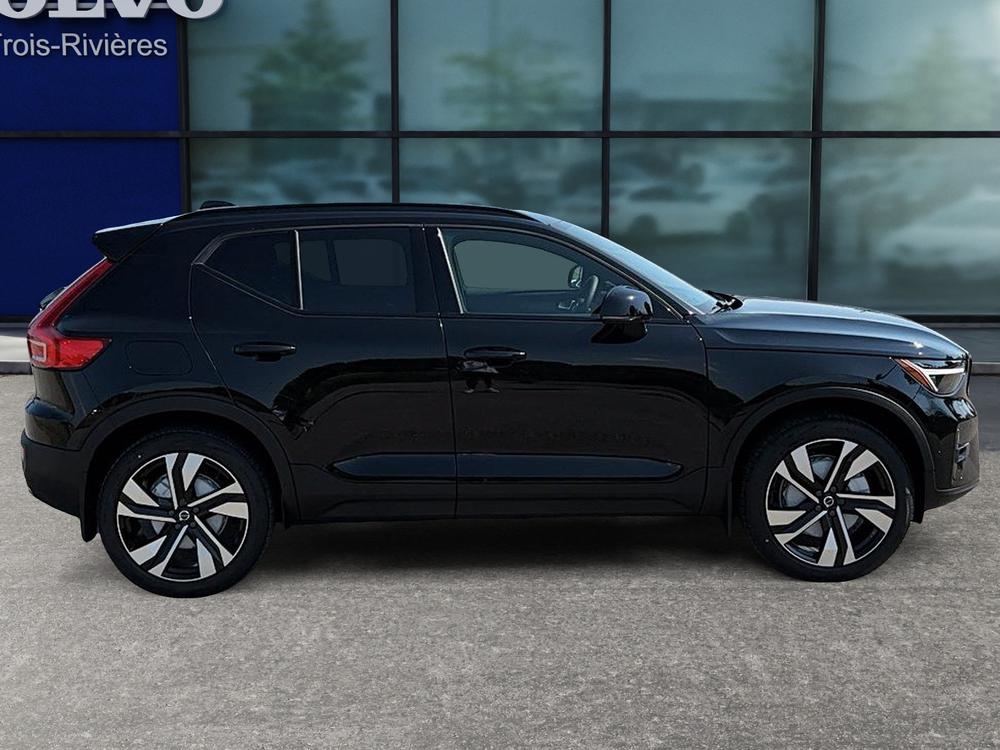 Volvo XC40 B5 AWD Ultimate Dark Theme 2024 à vendre à Trois-Rivières - 4