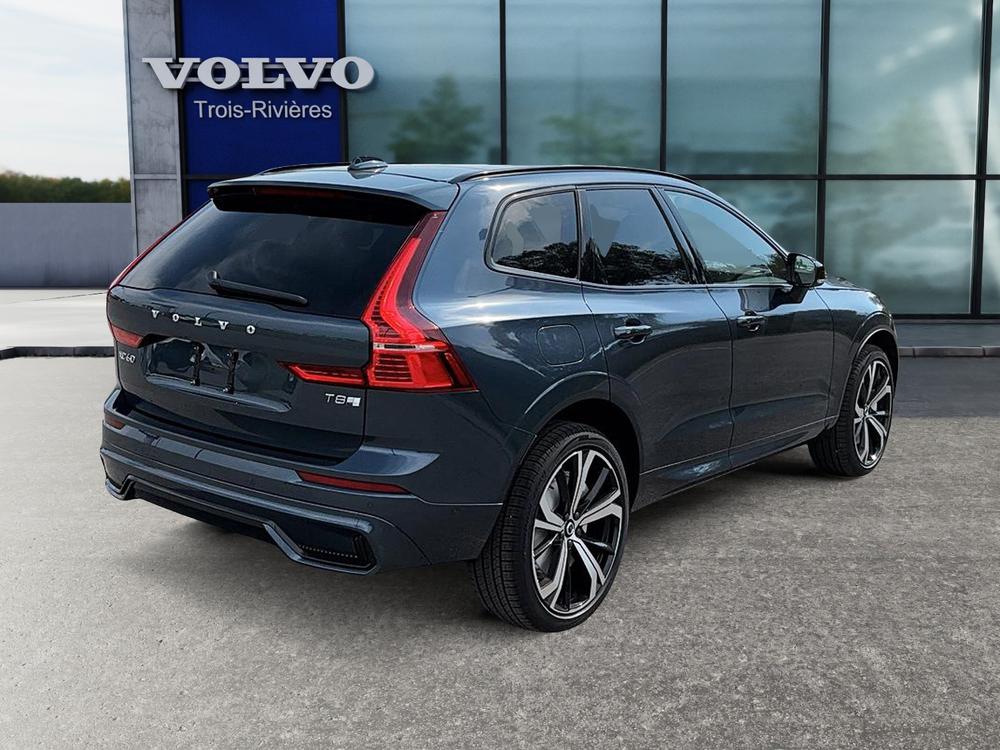 Volvo XC60 hybride branchable XC60 Plug-In Hybrid T8 AWD Ultra Dark Theme 2025 à vendre à Trois-Rivières - 5