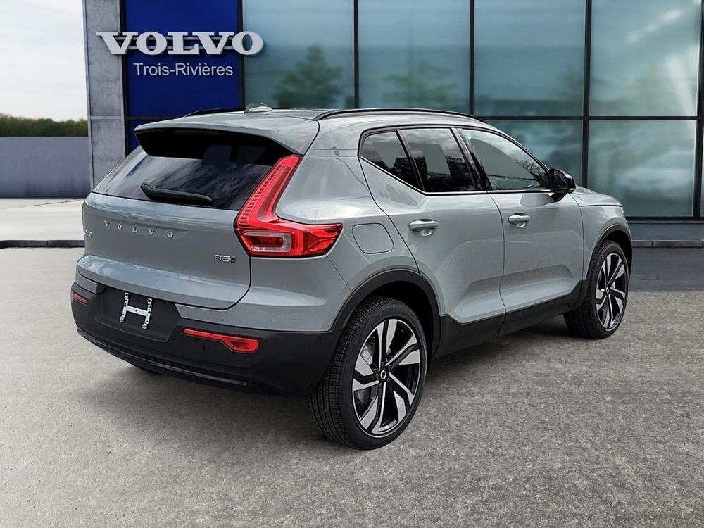 Volvo XC40 B5 AWD Plus Dark Theme 2025 à vendre à Trois-Rivières - 5