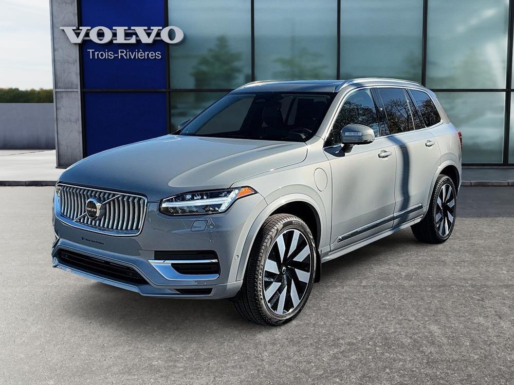 Volvo XC90 hybride branchable XC90 Plug-In Hybrid T8 AWD Ultra Bright Theme 2025 à vendre à Trois-Rivières - 1