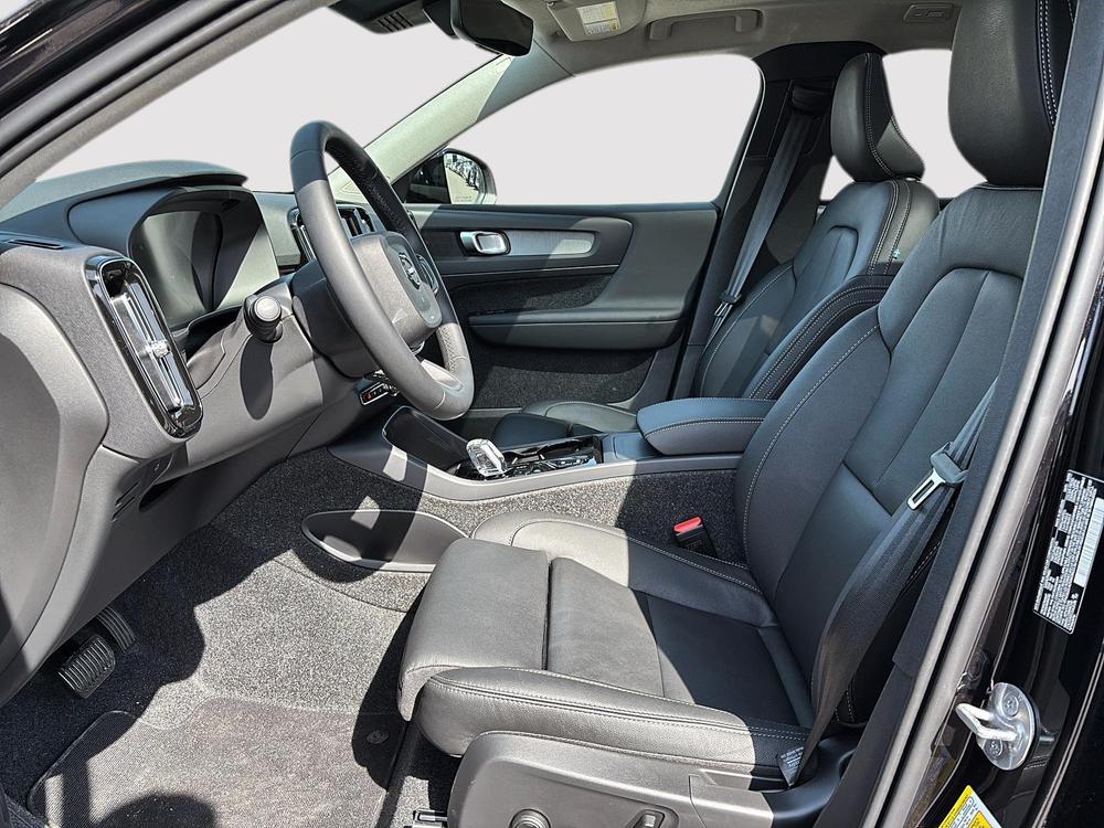 Volvo XC40 B5 AWD Plus Dark Theme 2025 neuf à vendre - 10