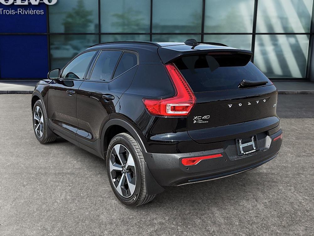 Volvo XC40 B5 AWD Plus Dark Theme 2025 neuf à vendre - 7