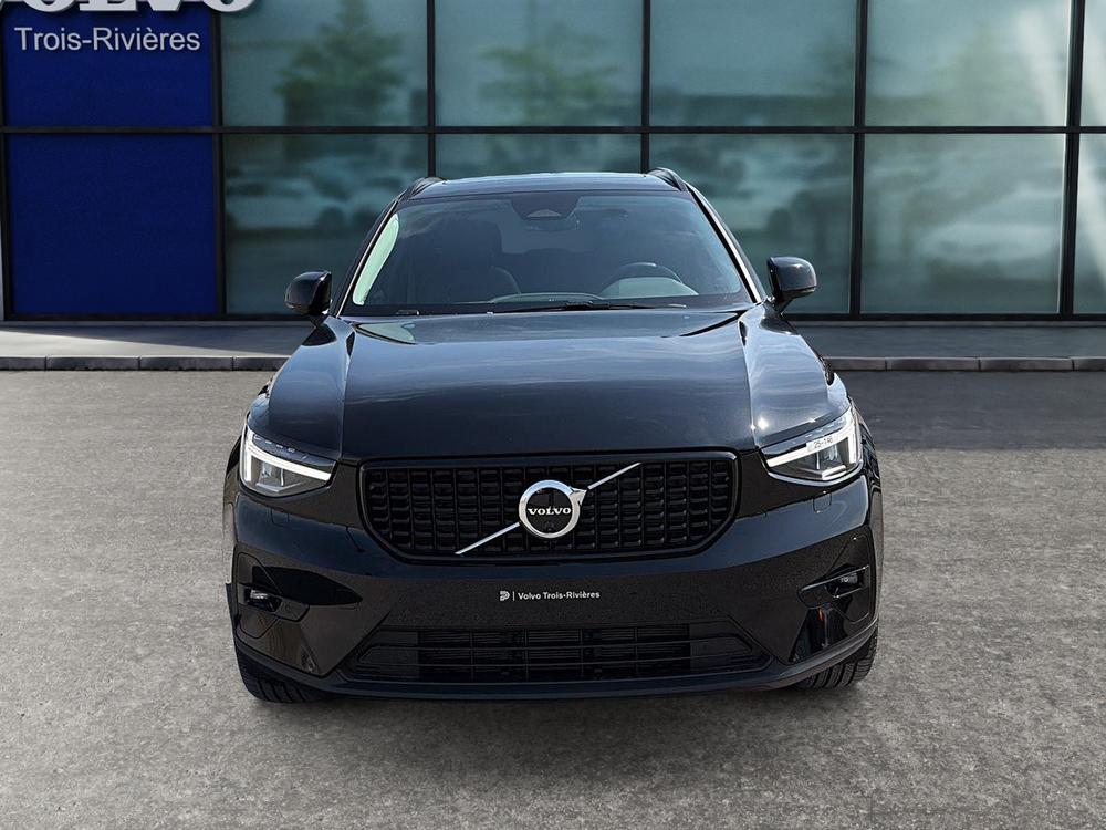 Volvo XC40 B5 AWD Plus Dark Theme 2025 neuf à vendre - 2
