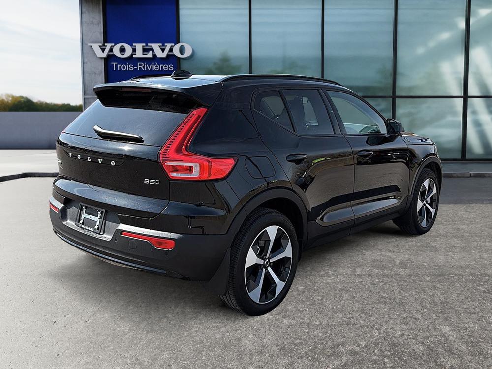 Volvo XC40 B5 AWD Plus Dark Theme 2025 neuf à vendre - 5