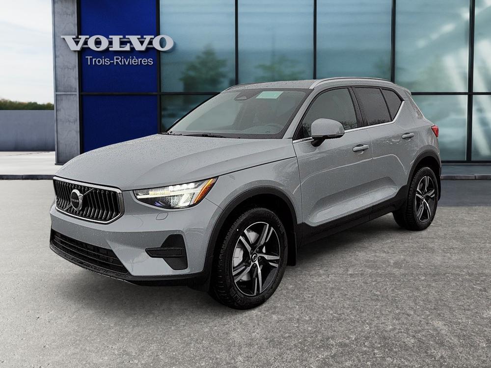 Volvo XC40 B5 AWD Core Bright Theme 2025 à vendre à Trois-Rivières - 1