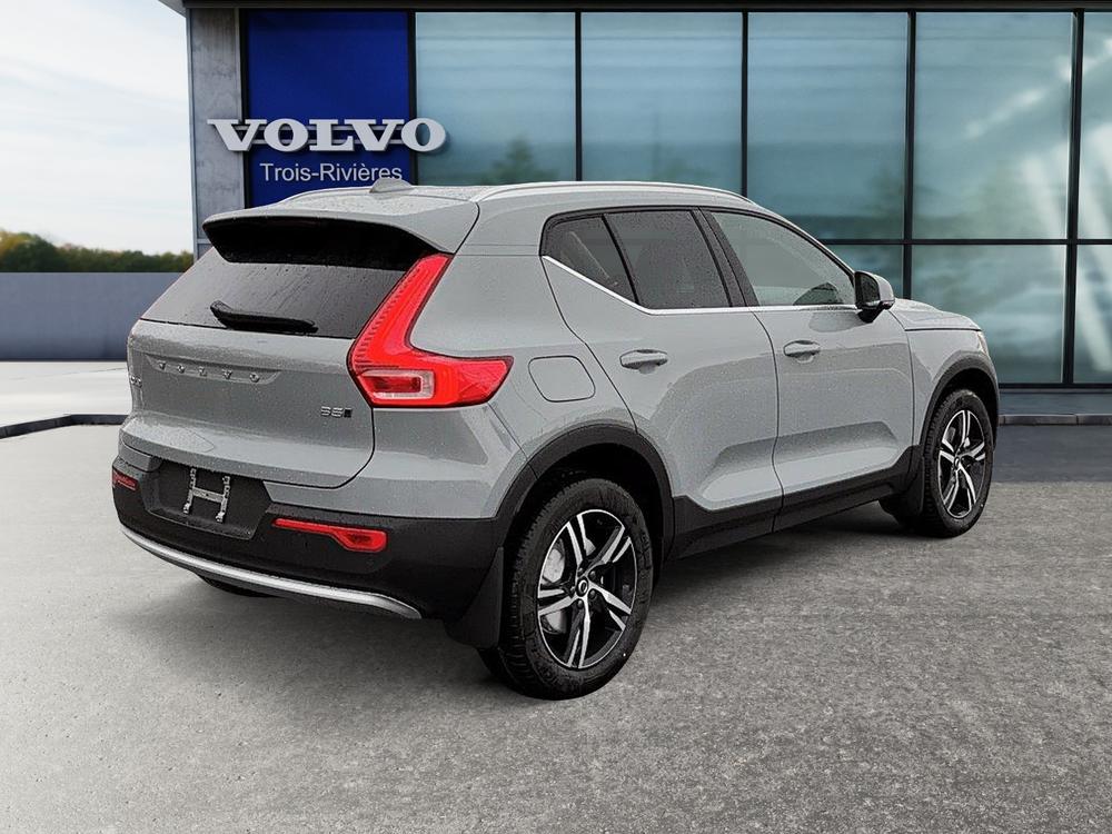 Volvo XC40 B5 AWD Core Bright Theme 2025 à vendre à Trois-Rivières - 5