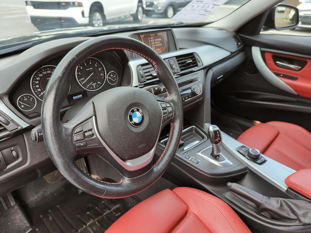 BMW Série 3 320i 2014 à vendre à Sorel-Tracy - 11