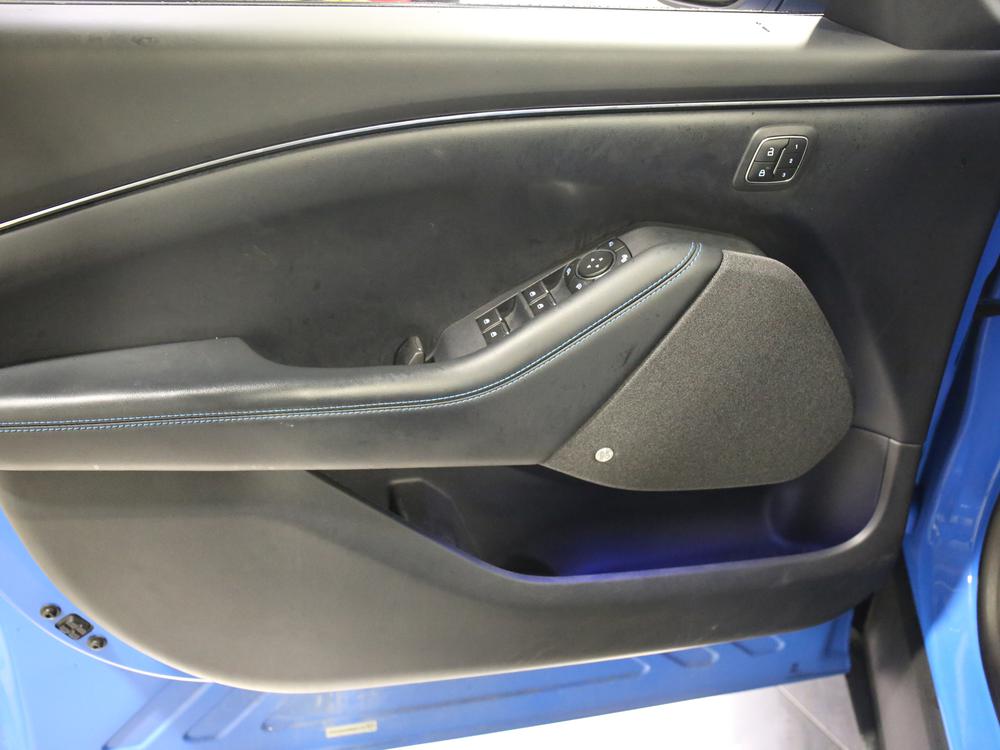 Ford Mustang Mach-E Premium Standard Range 68 kWh 2021 à vendre à Donnacona - 21