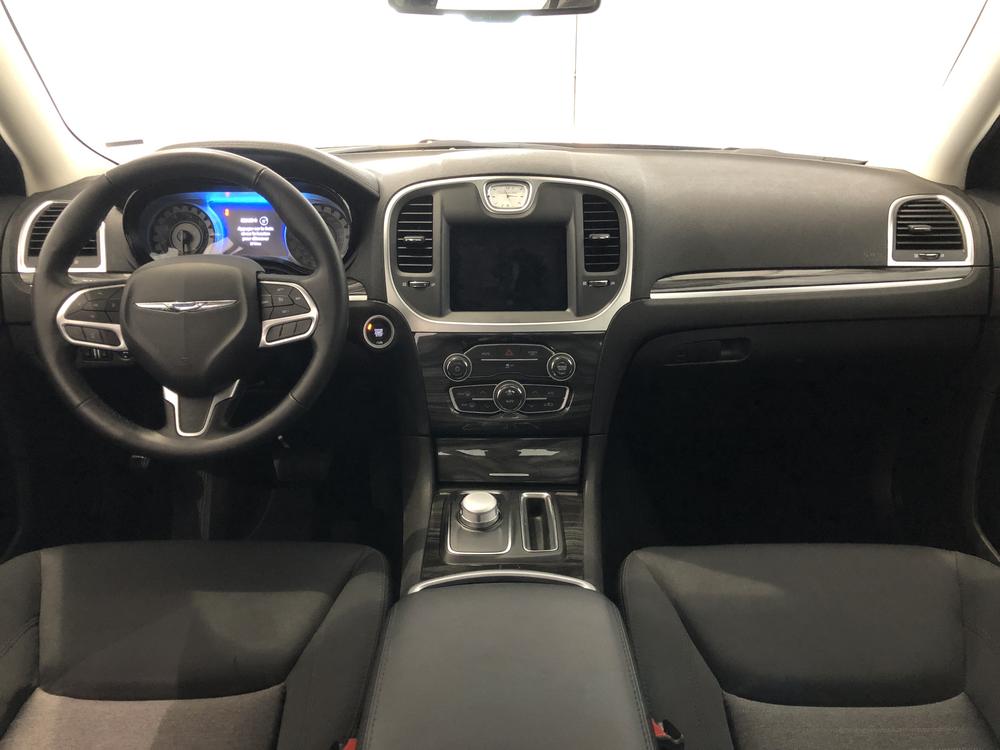 Chrysler 300 TOURING AWD 2022 à vendre à Donnacona - 9