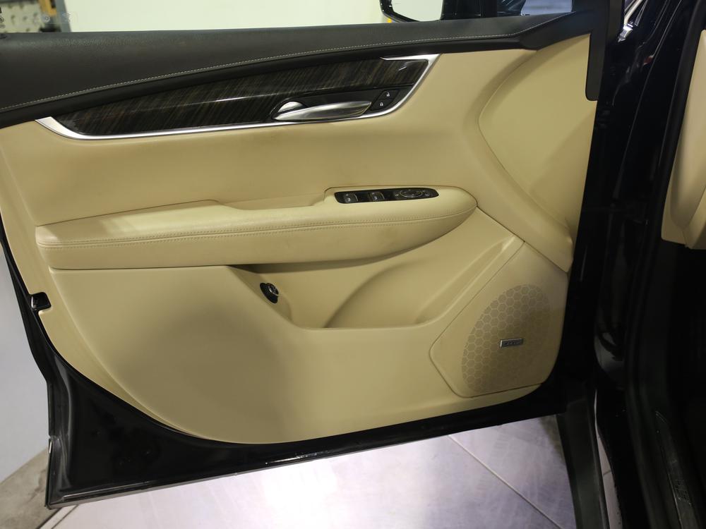Cadillac XT5 BASE 2017 à vendre à Shawinigan - 17