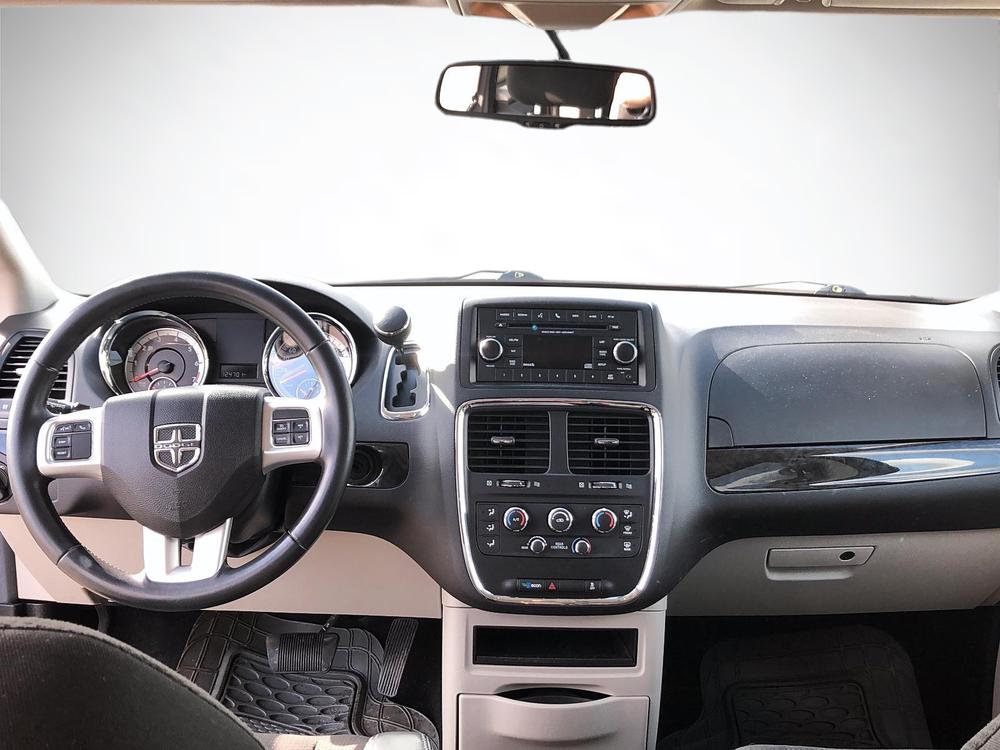 Dodge Grand Caravan SXT 2017 à vendre à Donnacona - 17