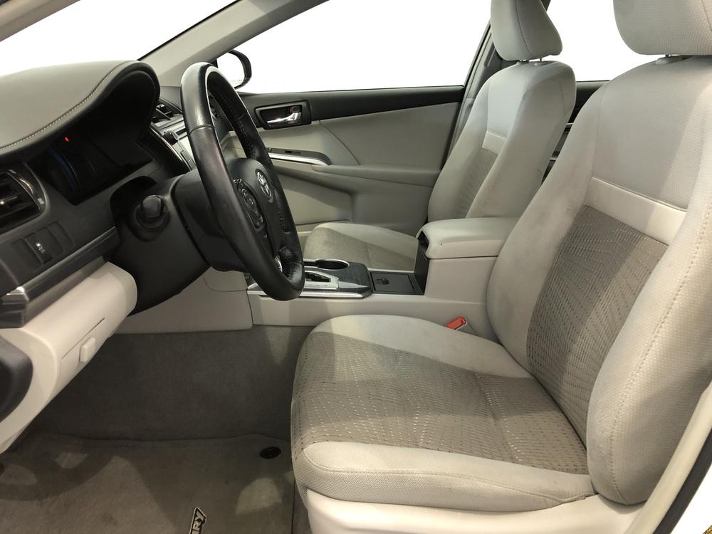 Toyota Camry Hybrid XLE 2014 à vendre à Trois-Rivières - 13