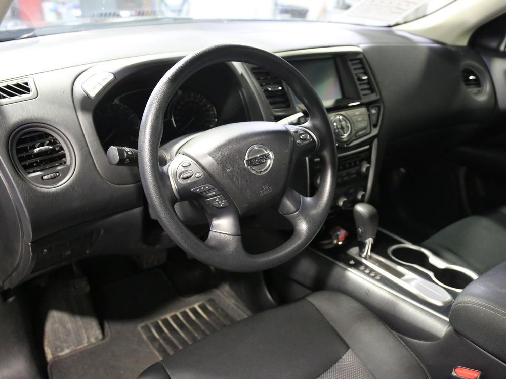 Nissan Pathfinder S 2017 à vendre à Trois-Rivières - 17