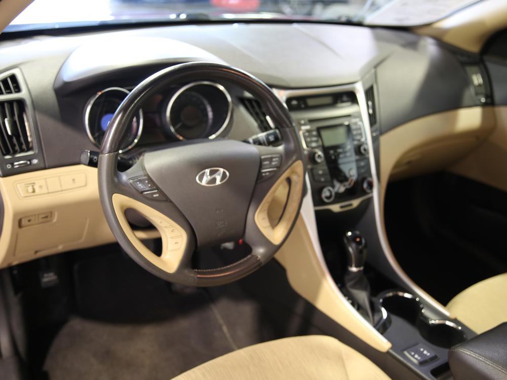 Hyundai Sonata GLS 2011