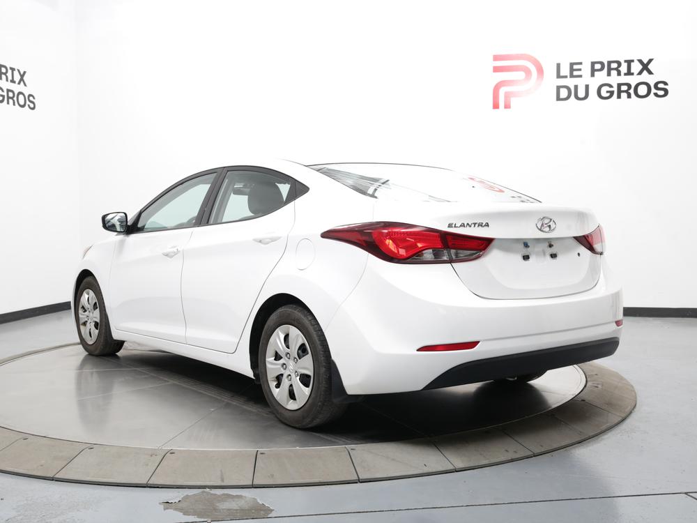 Hyundai Elantra LE 2016 à vendre à Trois-Rivières - 6