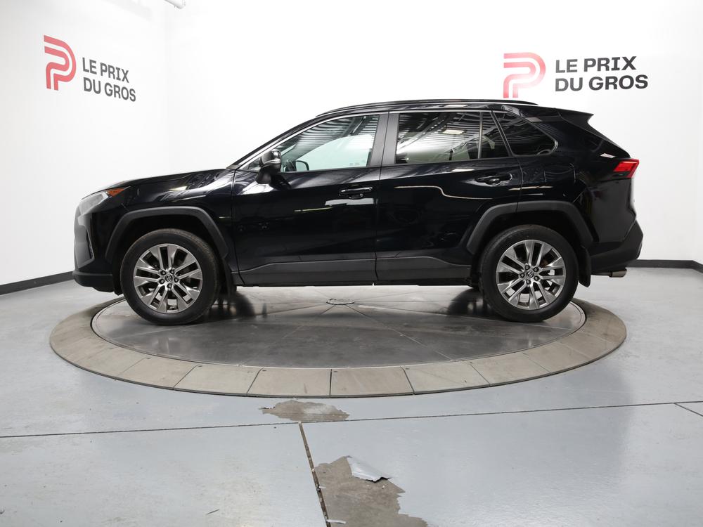 Toyota RAV4 XLE 2020 à vendre à Trois-Rivières - 9