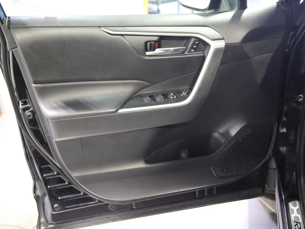 Toyota RAV4 XLE 2020 à vendre à Trois-Rivières - 18