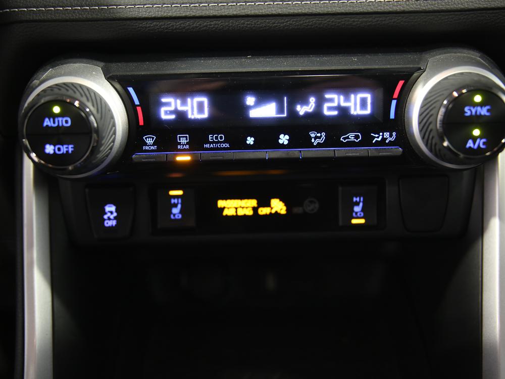 Toyota RAV4 XLE 2020 à vendre à Trois-Rivières - 37