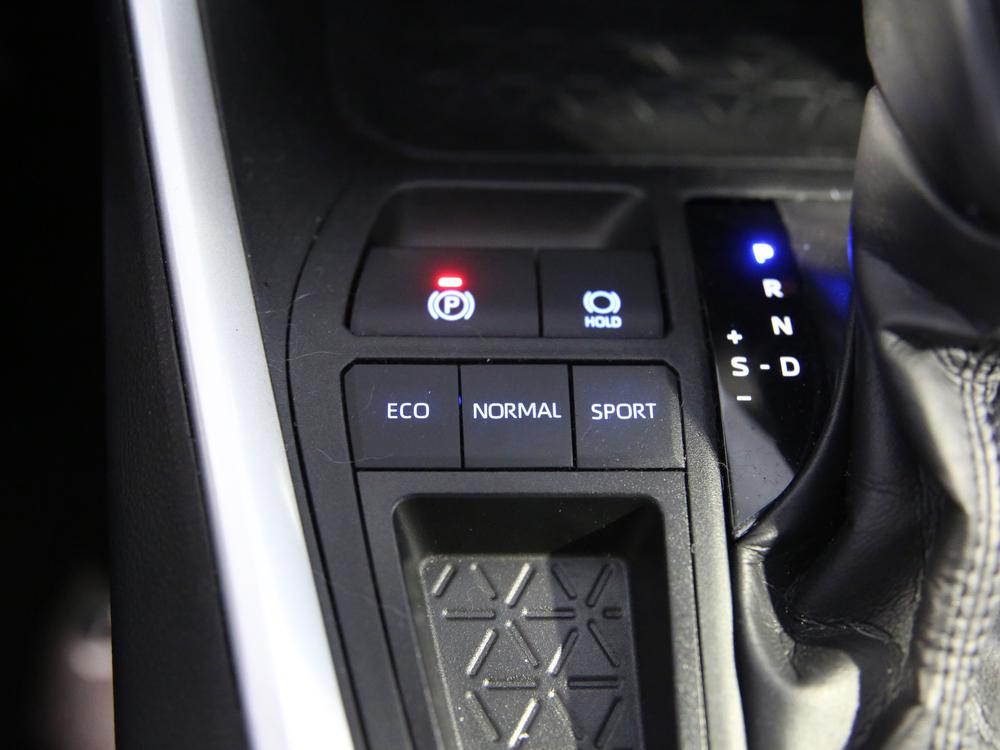 Toyota RAV4 XLE 2020 à vendre à Shawinigan - 39