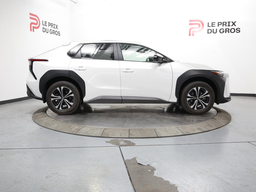 Toyota bZ4X XLE 2023 à vendre à Trois-Rivières - 2