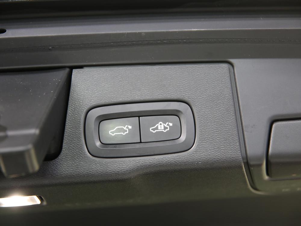 Volvo XC60 Inscription 2020 à vendre à Shawinigan - 7