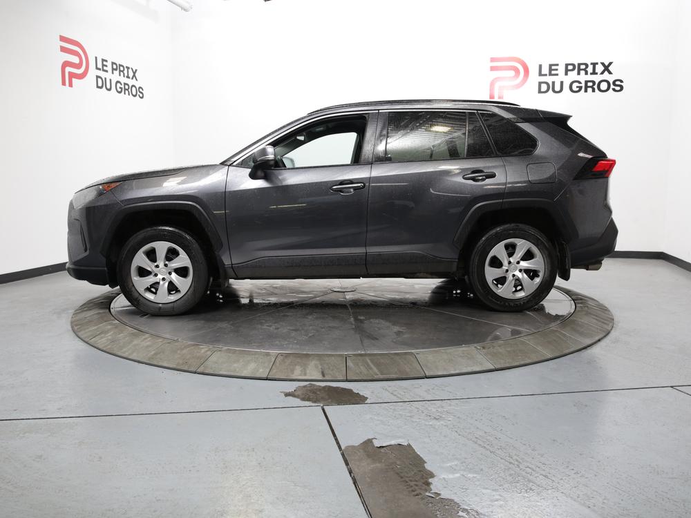 Toyota RAV4 LE 2020 à vendre à Trois-Rivières - 8