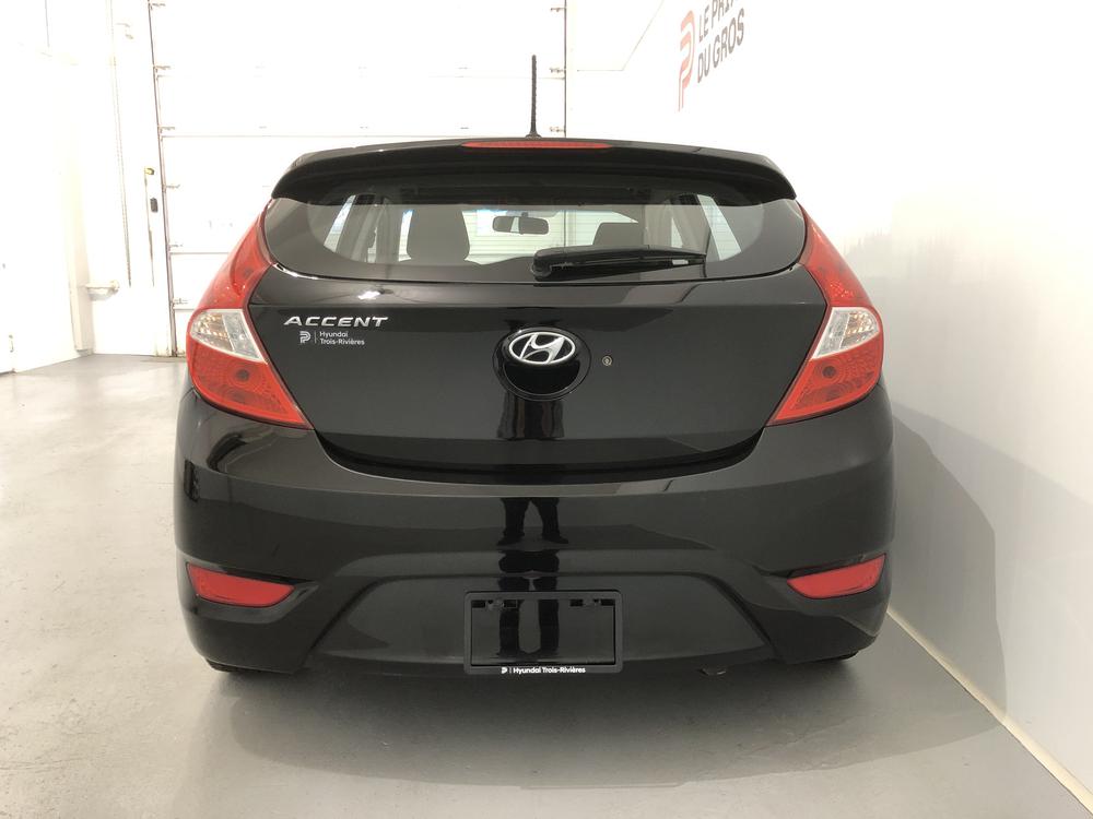 Hyundai Accent LE 2016 à vendre à Trois-Rivières - 7