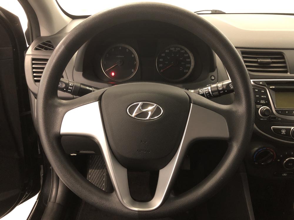 Hyundai Accent LE 2016 à vendre à Trois-Rivières - 13