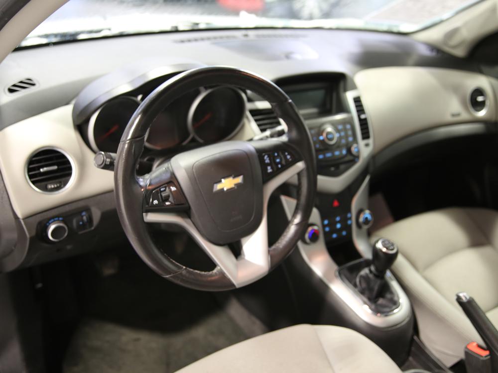 Chevrolet Cruze LT 2014 à vendre à Sorel-Tracy - 16