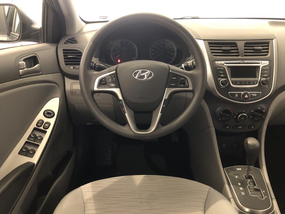 Hyundai Accent GL 2017 à vendre à Shawinigan - 11
