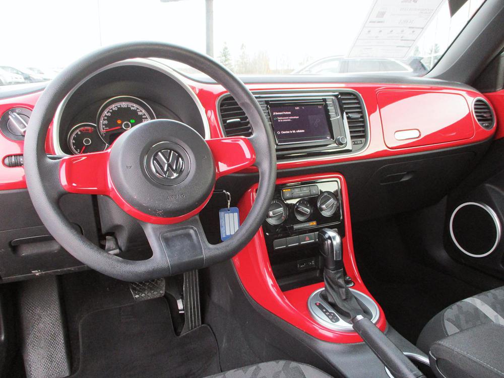 Volkswagen Beetle 2.0 TSI TRENDLINE 2018 à vendre à Trois-Rivières - 12