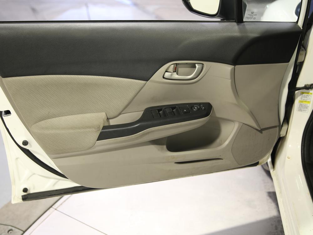 Honda Berline Civic DX 2013 à vendre à Shawinigan - 13
