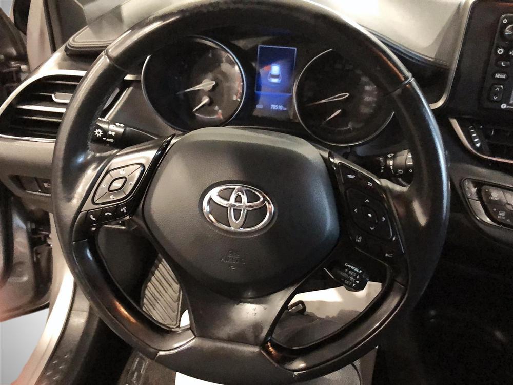 Toyota C-HR XLE 2018 à vendre à Nicolet - 18