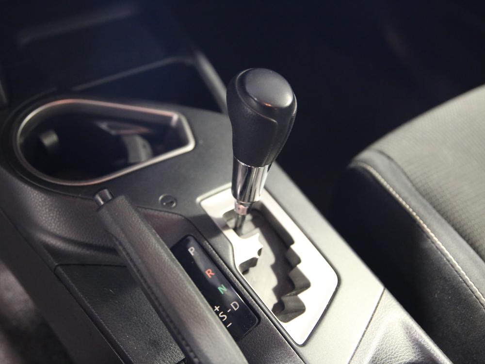 Toyota RAV4 hybride XLE 2016 à vendre à Shawinigan - 23