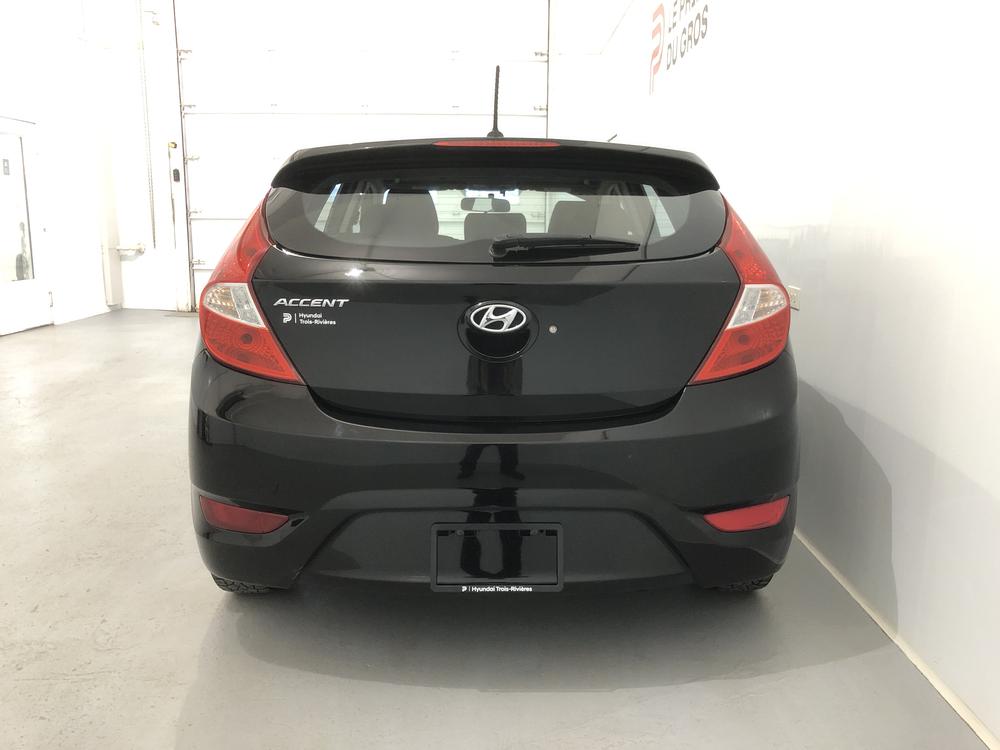Hyundai Accent SE 2017 à vendre à Trois-Rivières - 7
