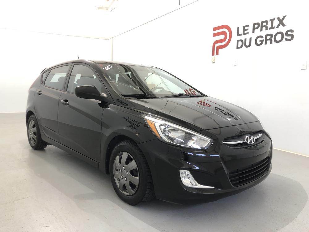 Hyundai Accent SE 2017 à vendre à Trois-Rivières - 1