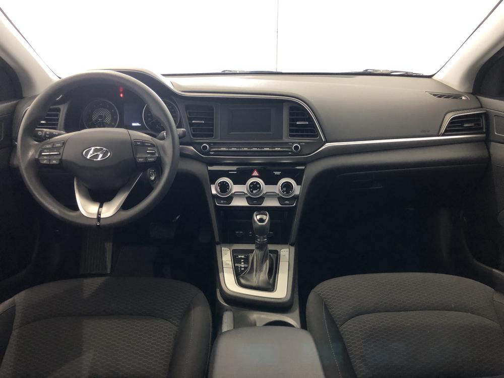 Hyundai Elantra Essential 2020 à vendre à Trois-Rivières - 8