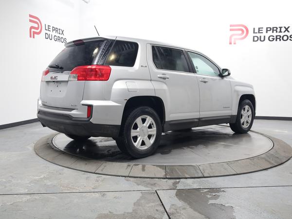 GMC Terrain SLE photo 2