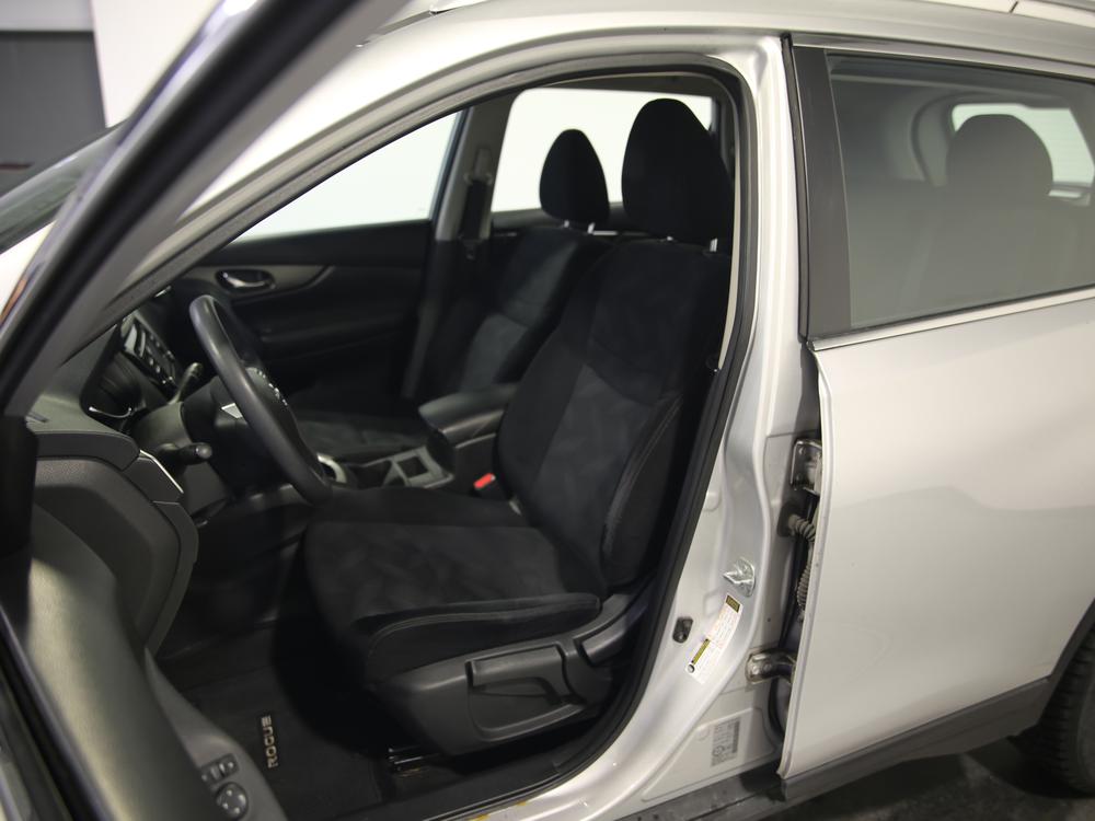 Nissan Rogue S 2015 à vendre à Shawinigan - 21
