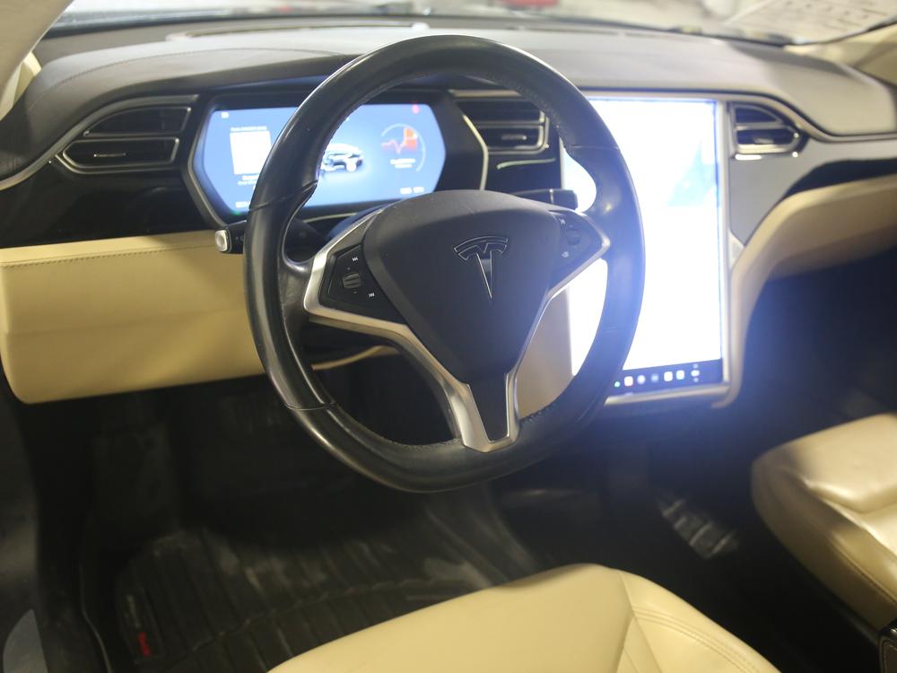 Tesla Model S 85D 2016 à vendre à Sorel-Tracy - 19