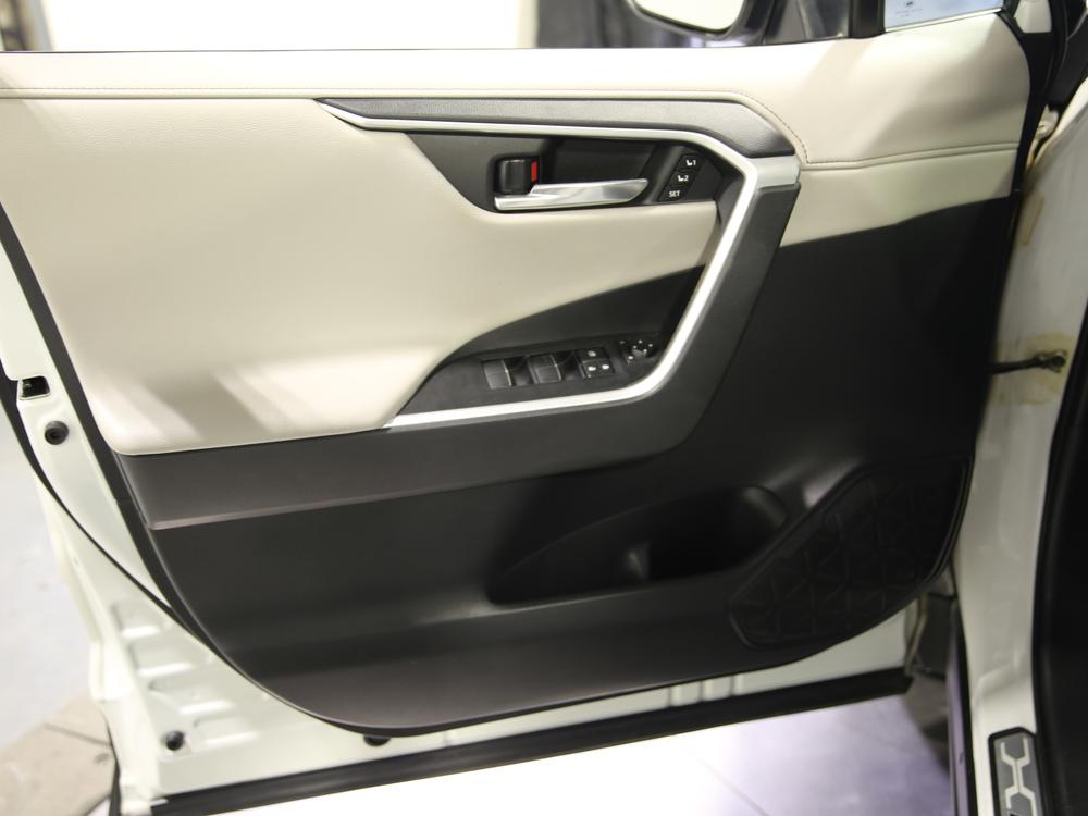 Toyota RAV4 Hybrid Limited 2020 à vendre à Donnacona - 18