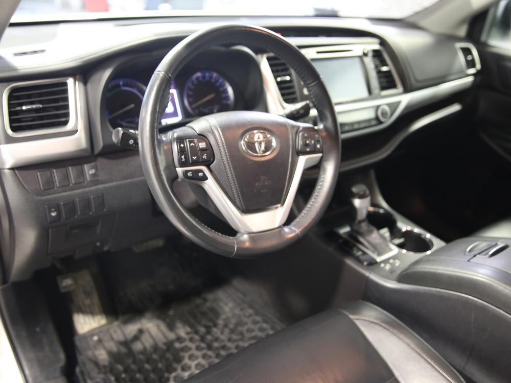 Toyota Highlander Hybride XLE 2015 à vendre à Nicolet - 23