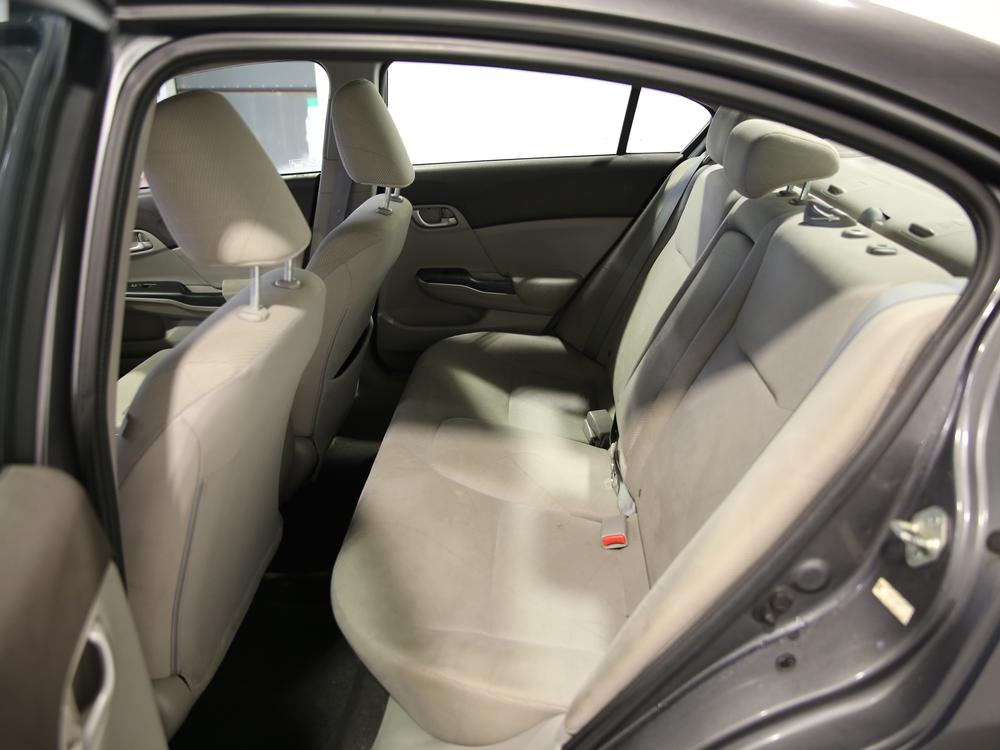 Honda Berline Civic LX 2012 à vendre à Donnacona - 19