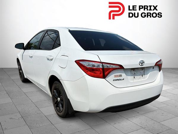 Toyota Corolla CE photo 5