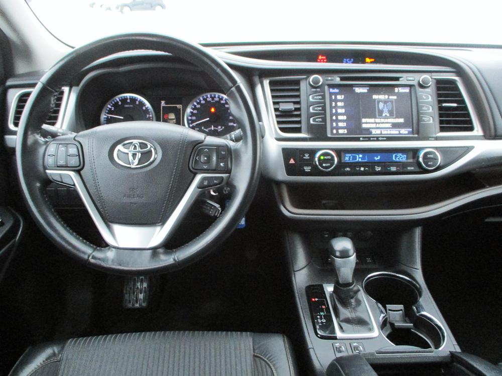 Toyota Highlander LE 2017 à vendre à Sorel-Tracy - 13