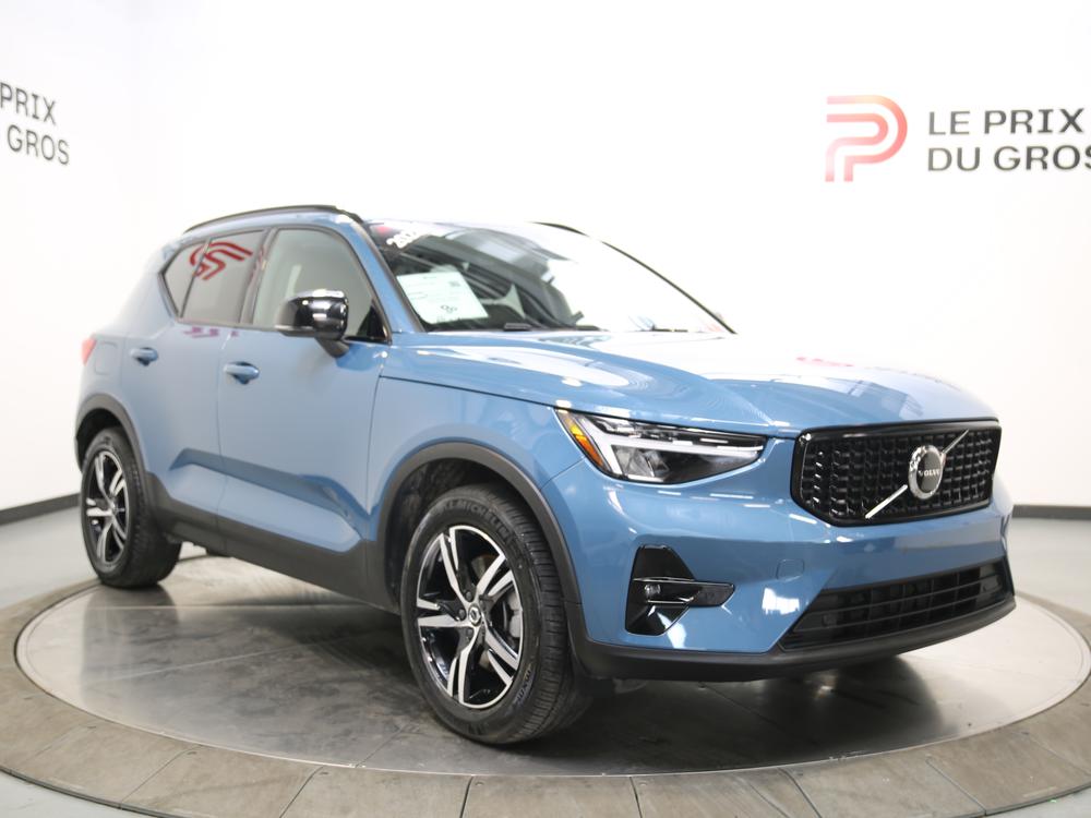 Volvo XC40 B5 PLUS DARK